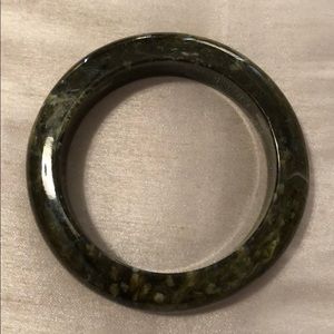 Green bracelet (marble-design)